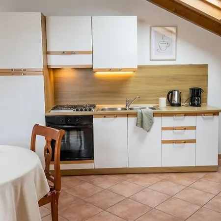 Al - Relax At Maggiore Apartamento